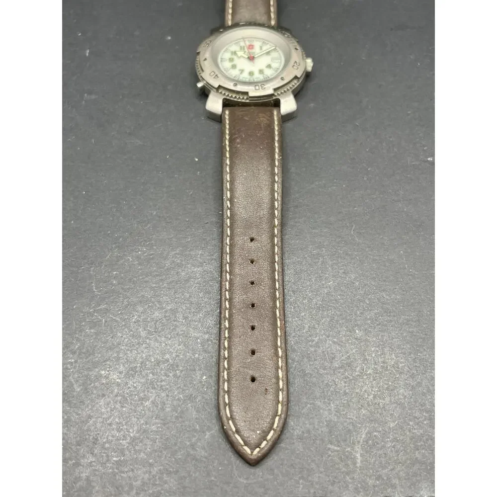 Victorinox Swiss Army Watch Men 40mm Silver Tone Date Swiss Made Brown Band